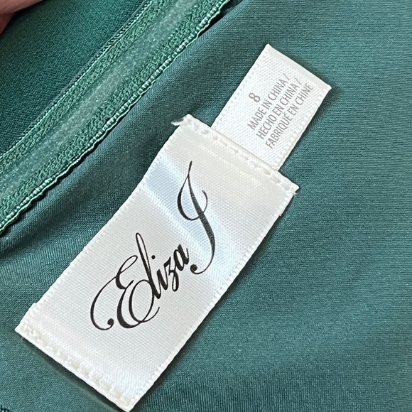 ELIZA J Off-The-Shoulder Asymmetrical-Hem Dress. Green Size 8 #1312 NWT - Picture 12 of 12